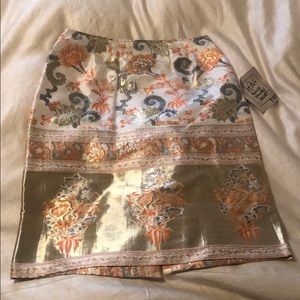 Vintage gold woven skirt.